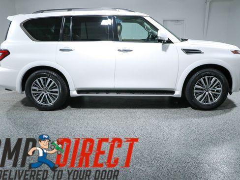 Used 2023 Nissan Armada SL w/ Captain's Chairs Package RWD image 6