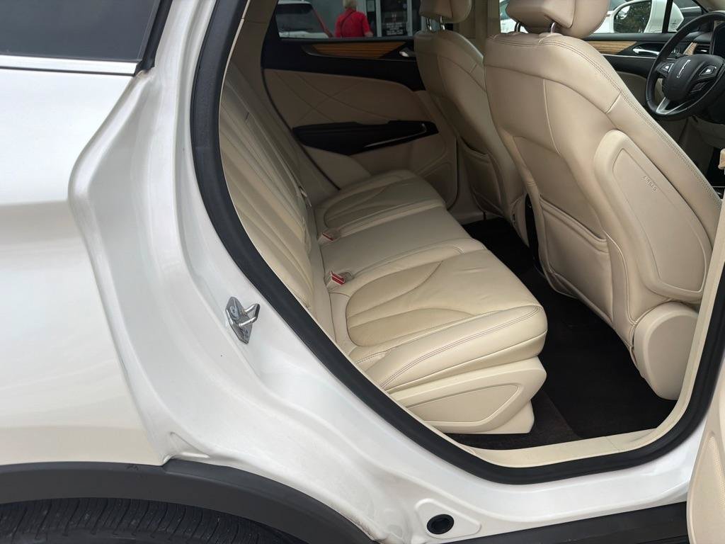 Used 2015 Lincoln MKC AWD w/ Equipment Group 101A Select image 10