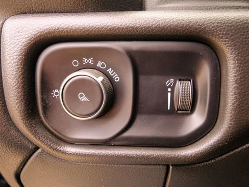 Used 2024 RAM 3500 Tradesman image 37