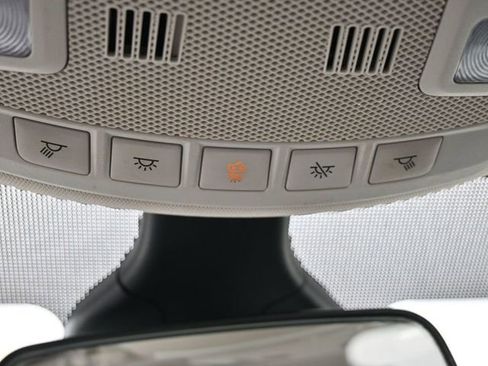 Used 2021 Ford Edge SE image 37