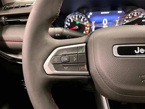 Used 2022 Jeep Compass Trailhawk image 23