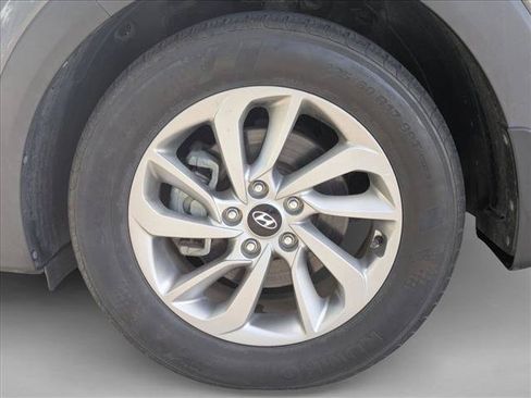 Used 2016 Hyundai Tucson SE w/ Option Group 02 FWD image 9