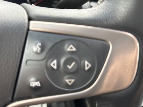 Used 2016 GMC Yukon Denali w/ Open Road Package image 18