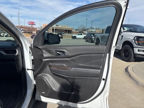 Used 2020 GMC Acadia Denali w/ Trailering Package image 24