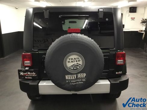 Used 2011 Jeep Wrangler Sahara w/ Dual Top Group AWD/4WD image 9