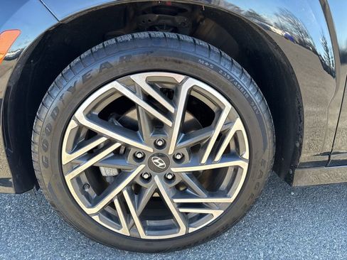 Used 2023 Hyundai Kona N Line image 14