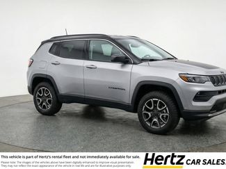Used 2025 Jeep Compass Trailhawk AWD/4WD video 1