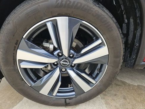 Used 2023 Nissan Rogue Platinum w/ Platinum Premium Package AWD/4WD image 18