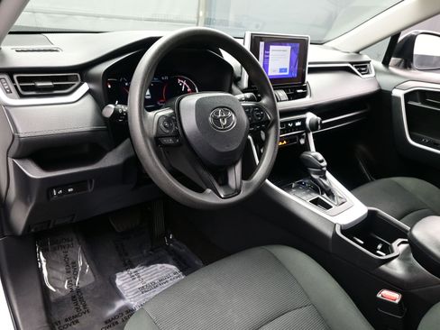 Used 2024 Toyota RAV4 LE image 12