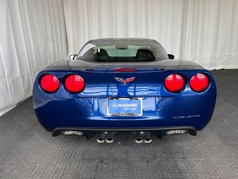Used 2007 Chevrolet Corvette Coupe w/ Preferred Equipment Group RWD image 21
