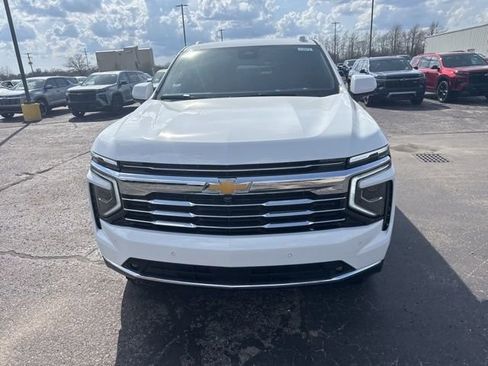 New 2026 Chevrolet Suburban LT w/ Comfort Package AWD/4WD image 8