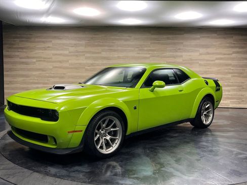 Used 2023 Dodge Challenger R/T Scat Pack RWD image 8