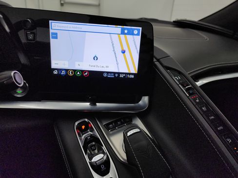 Used 2022 Chevrolet Corvette Stingray Premium Conv w/ Z51 Performance Package image 10