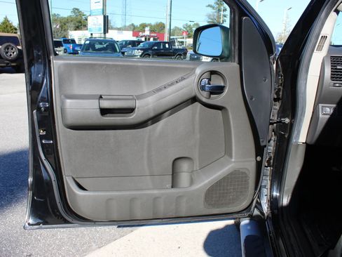 Used 2013 Nissan Xterra PRO-4X w/ Pro-4x Leather Pkg image 11