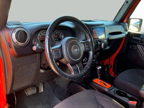 Used 2015 Jeep Wrangler Unlimited Sport w/ Quick Order Package 24S AWD/4WD image 17