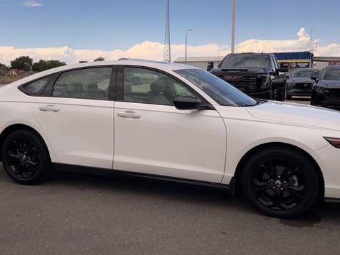 Used 2025 Honda Accord SE image 3
