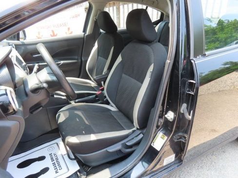 Used 2020 Nissan Versa SV FWD image 19