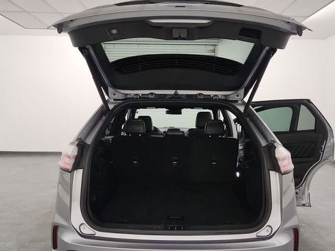 Used 2023 Ford Edge ST image 26