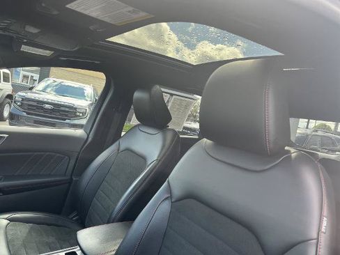 Certified 2023 Ford Edge SEL AWD/4WD image 5