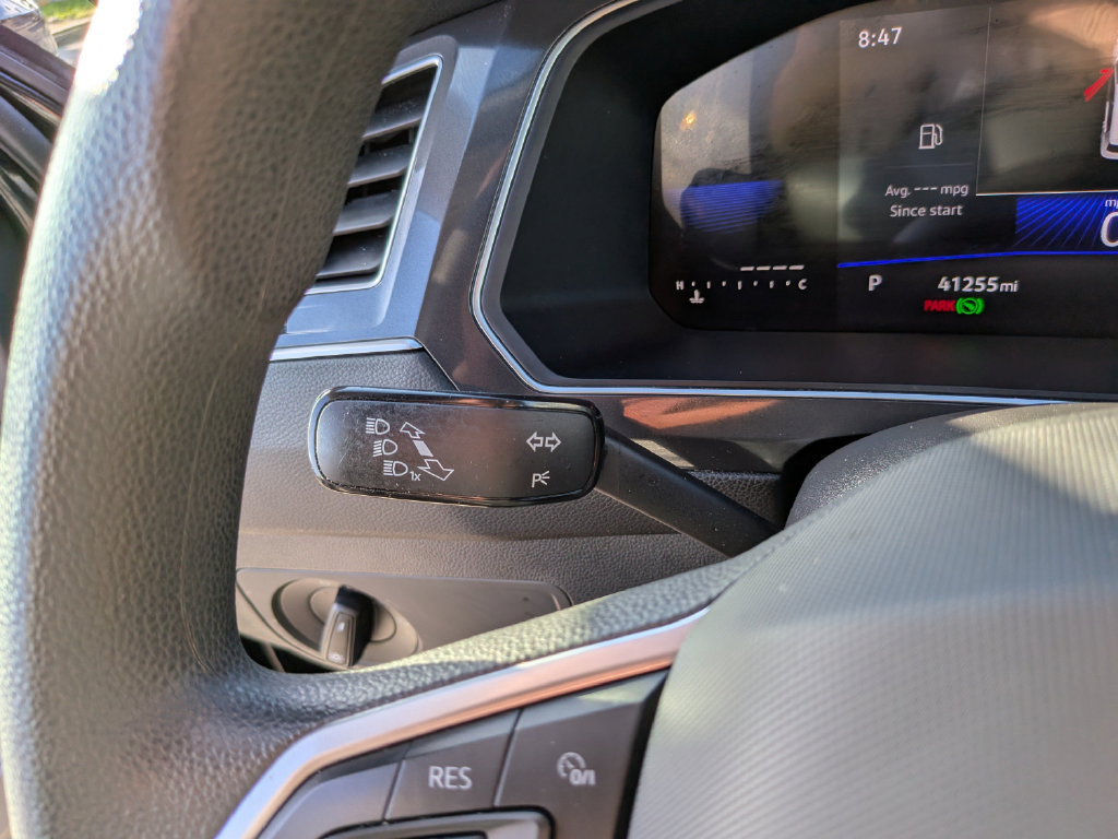 Certified 2023 Volkswagen Tiguan S FWD image 29