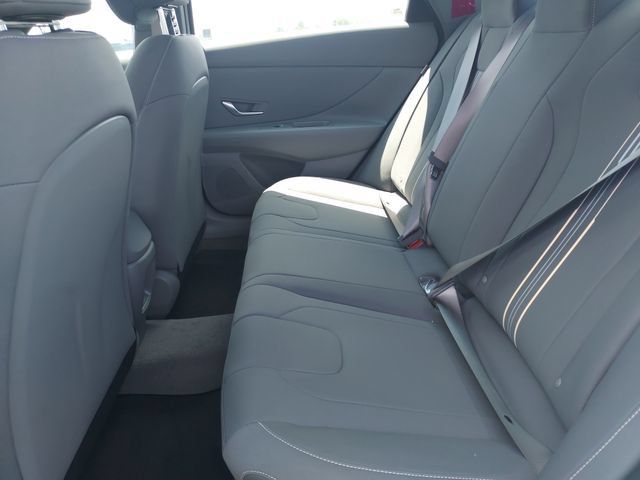 New 2026 Hyundai Elantra Sport FWD image 22
