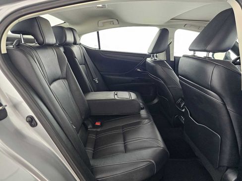 Certified 2023 Lexus ES 300h w/ Accessory Package (Z2) FWD image 12