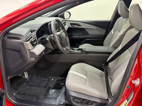 Certified 2025 Toyota Camry SE w/ Convenience Package FWD image 13