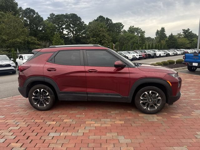 Used 2022 Chevrolet TrailBlazer LT w/ Confidence II Package FWD image 16