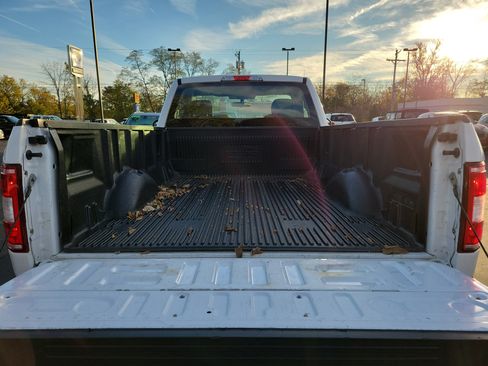 Used 2019 Ford F150 XL w/ XL Power Equipment Group image 9