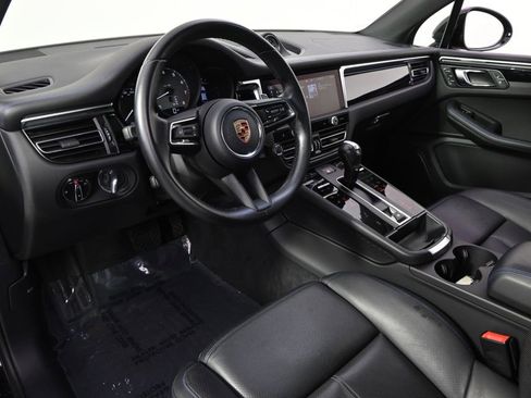 Used 2023 Porsche Macan S AWD/4WD image 12