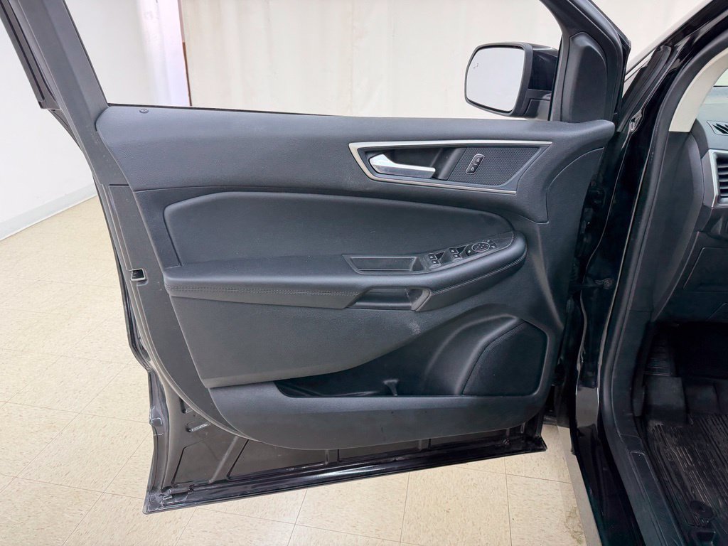 Used 2024 Ford Edge SEL w/ Convenience Package AWD/4WD image 17