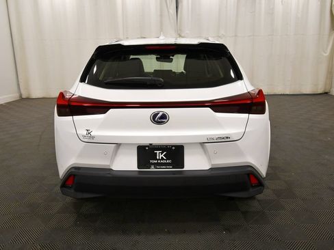 Used 2022 Lexus UX 250h w/ Premium Package AWD/4WD image 6