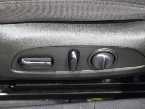 Used 2021 Chevrolet Malibu RS FWD image 5