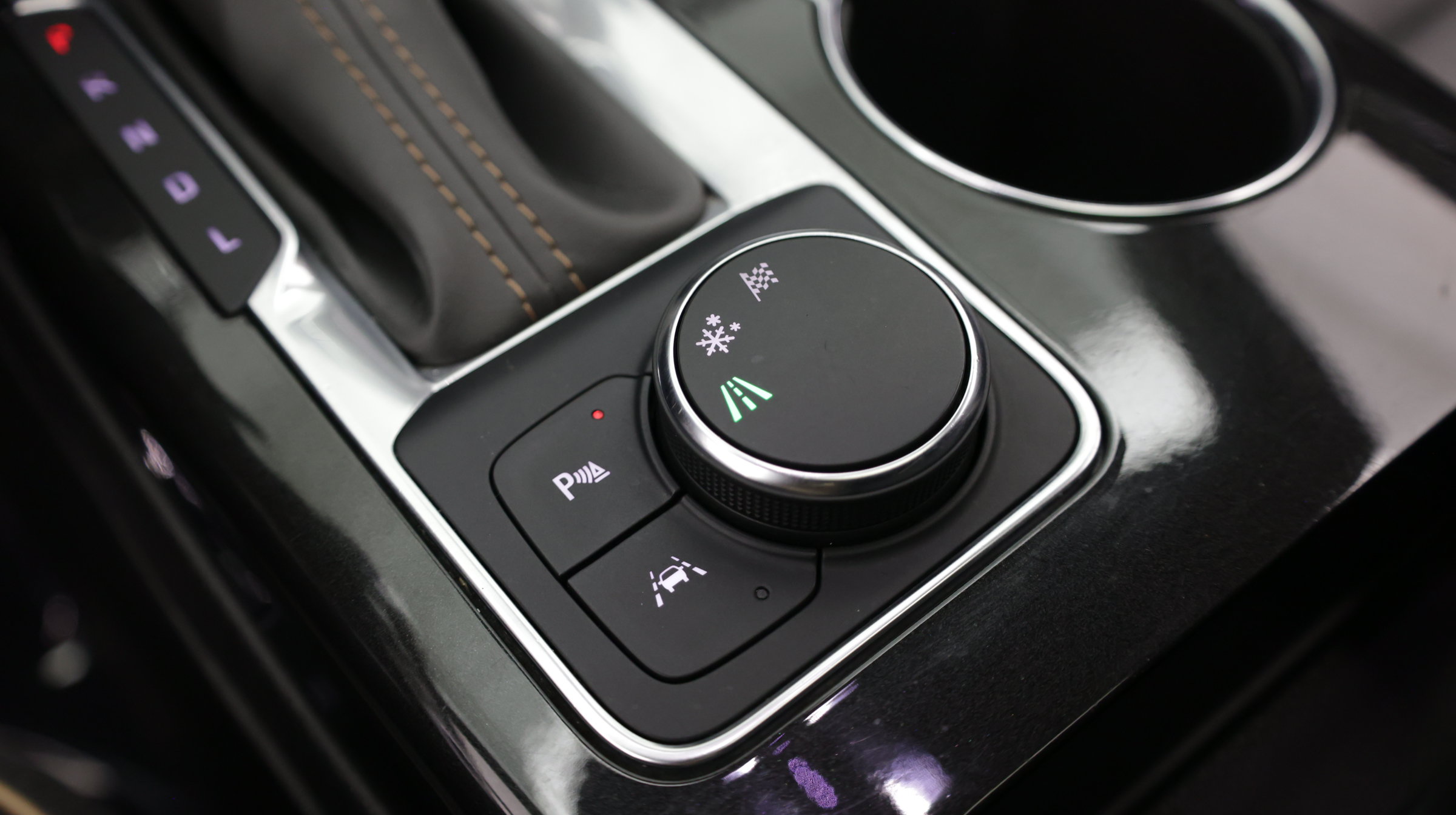 Used 2019 Chevrolet Blazer Premier w/ Sun and Wheels Package FWD image 23