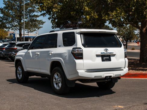 Used 2024 Toyota 4Runner SR5 Premium w/ Moonroof Package AWD/4WD image 7