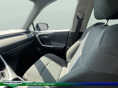 Used 2024 Toyota RAV4 XLE image 33