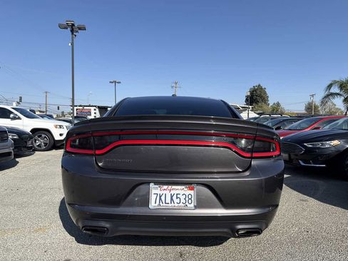 Used 2015 Dodge Charger SE w/ Sport Appearance Group image 4