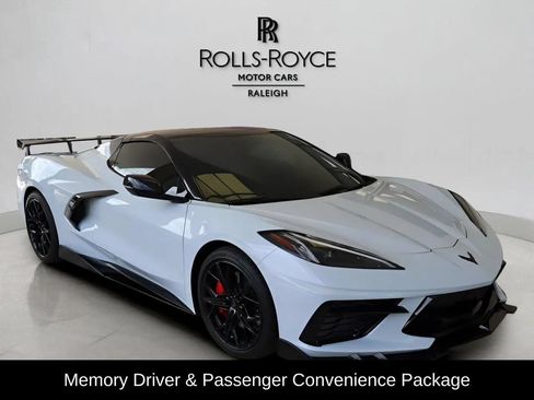 Used 2023 Chevrolet Corvette Stingray Premium Conv w/ Z51 Performance Package RWD image 4