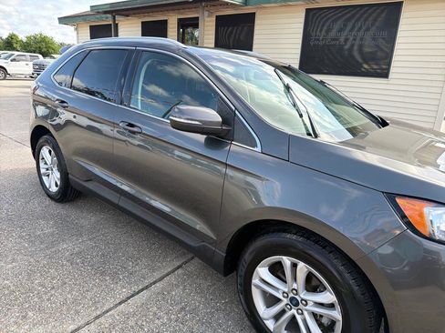 Used 2019 Ford Edge SEL FWD image 9