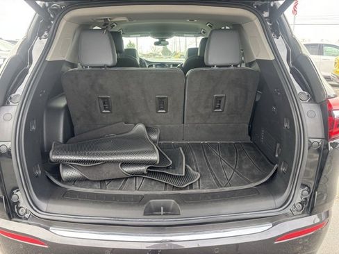 Used 2020 Buick Enclave Premium image 9