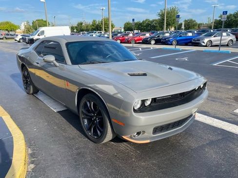 Used 2018 Dodge Challenger SXT w/ Blacktop Package RWD image 2