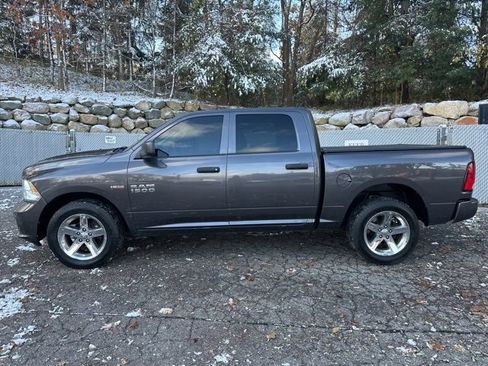 Used 2014 RAM 1500 Express image 2