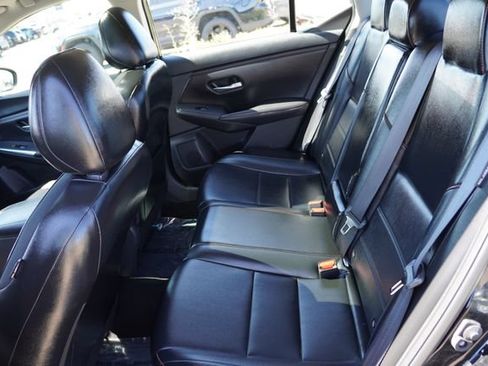 Used 2025 Nissan Sentra SR w/ SR Premium Package FWD image 17