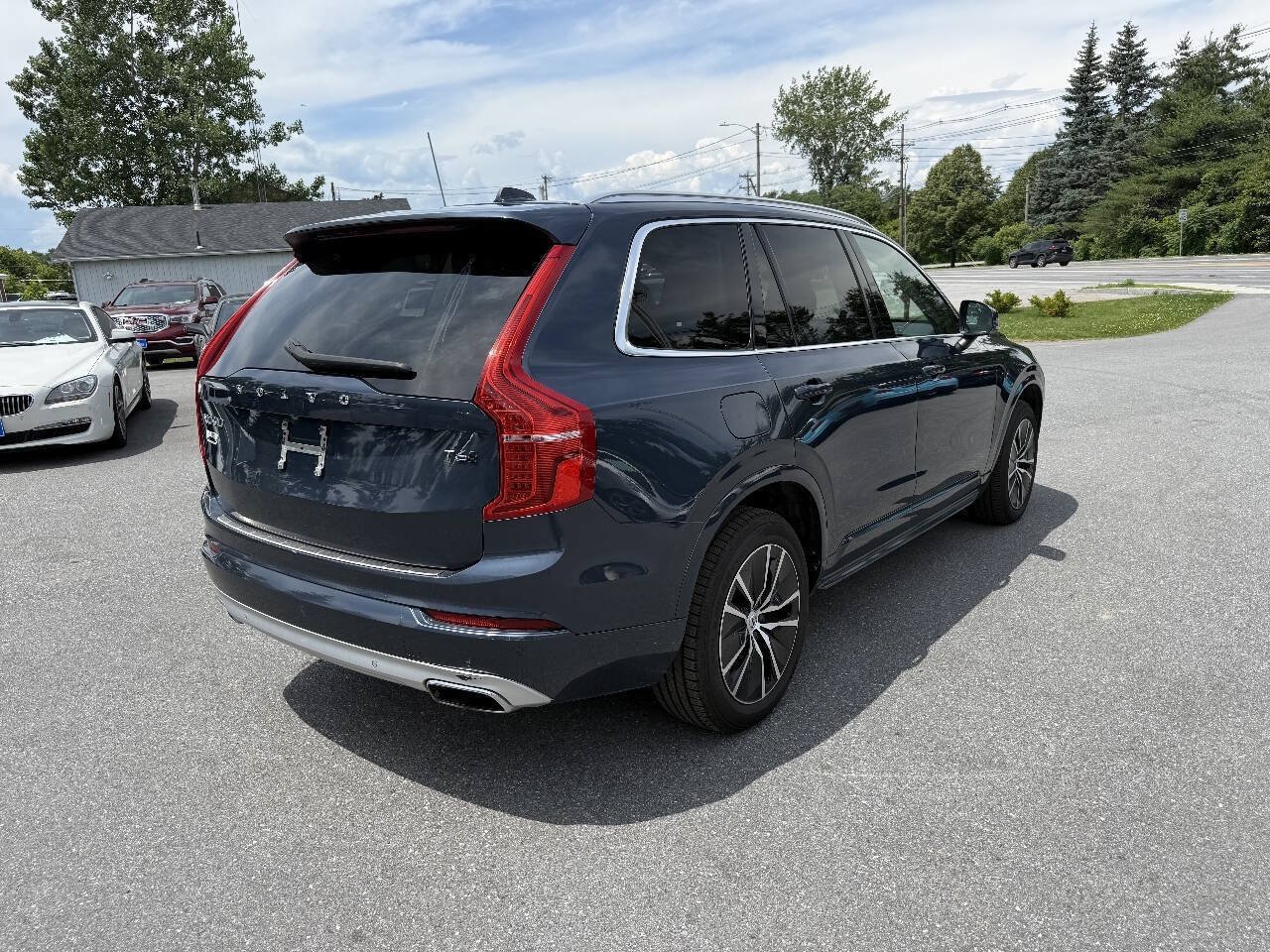 Used 2020 Volvo XC90 T6 Momentum AWD/4WD image 4