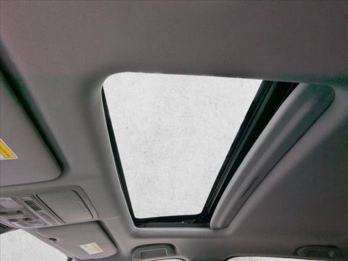 Used 2019 Honda CR-V EX-L image 17