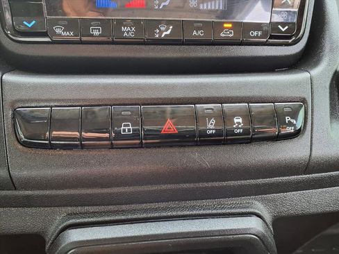 Used 2024 RAM ProMaster 2500 w/ Safety Group image 15