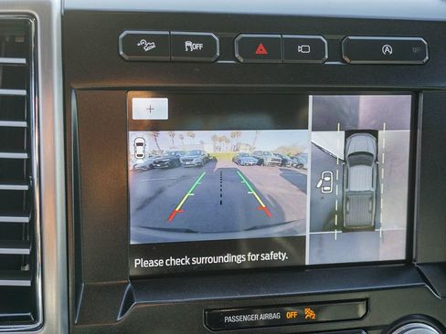 Used 2019 Ford F150 Platinum w/ Equipment Group 701A Luxury AWD/4WD image 24