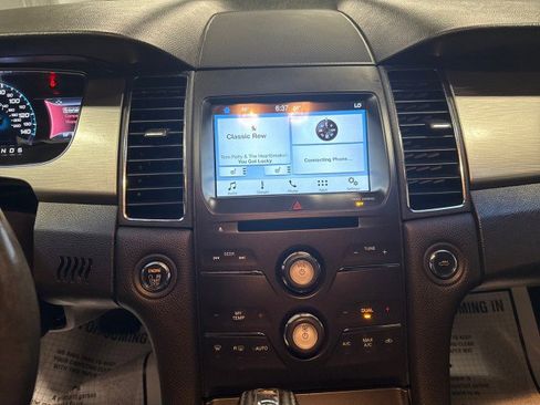 Used 2016 Ford Taurus SEL w/ Equipment Group 201A image 19
