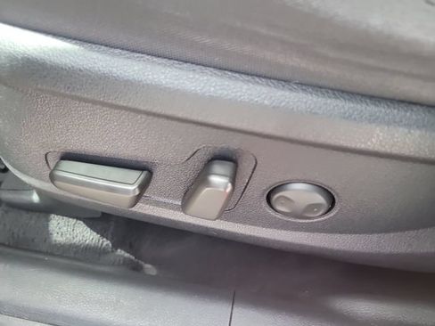 Used 2020 Hyundai Santa Fe SEL FWD image 20