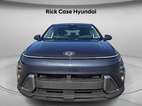 Certified 2024 Hyundai Kona SE image 5